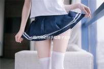 現(xiàn)代領(lǐng)動(dòng)扶手箱蓋子加長(zhǎng)領(lǐng)動(dòng)汽車中央儲(chǔ)物盒改裝高配滑動(dòng)伸縮配件